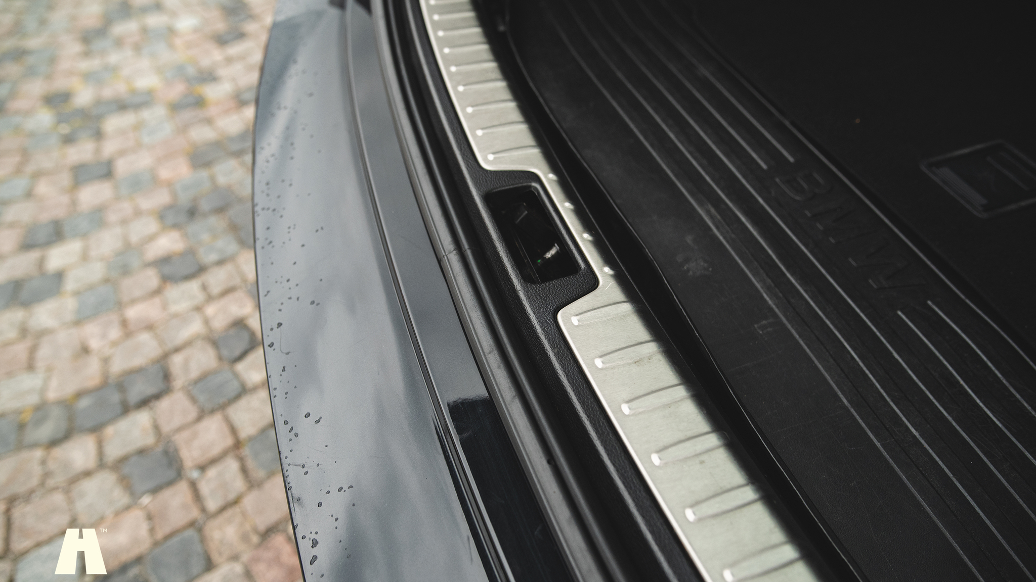 Innenraumfoto von 2010 BMW X6 M Ferrita 555HK (78)