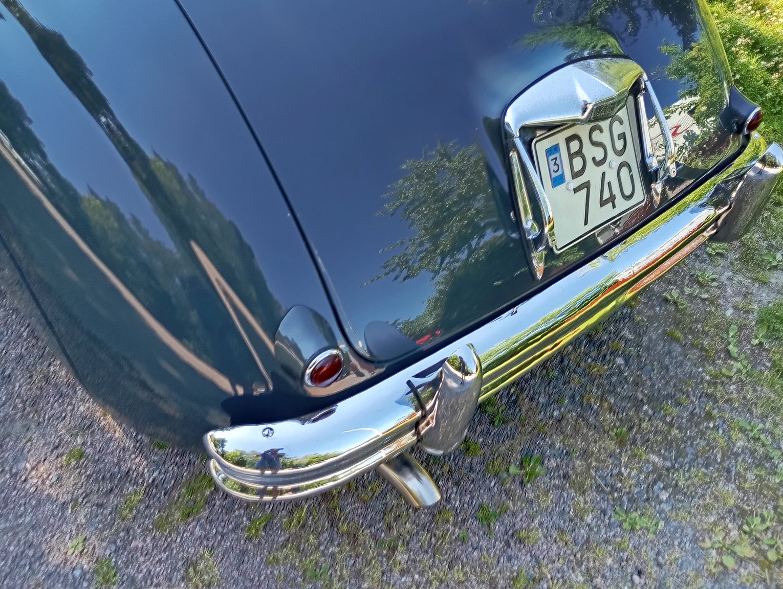 Exterior image of 1954 Jaguar Mark VII