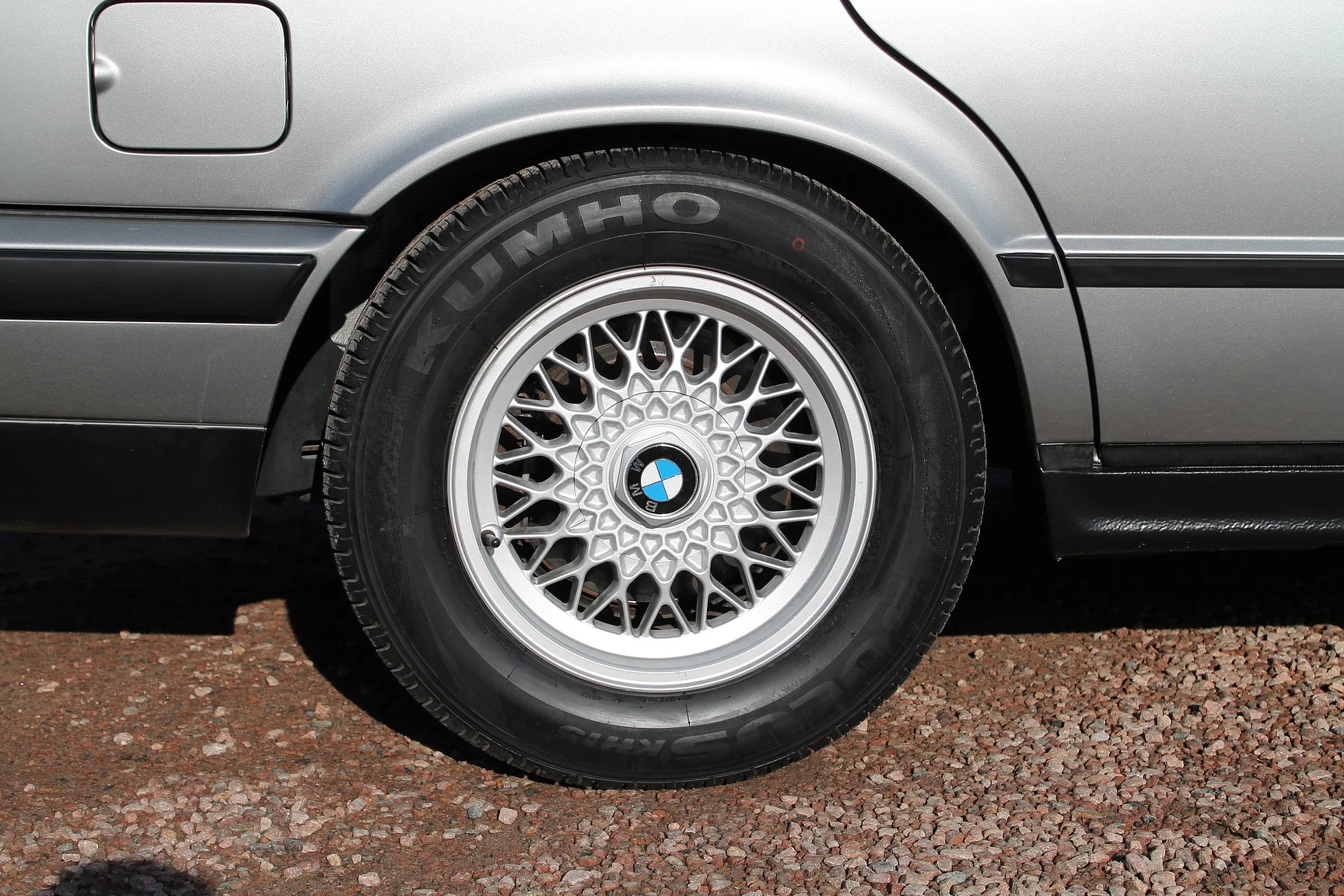 Exterior image of 1988 BMW 535i - NO RESERVE (125)