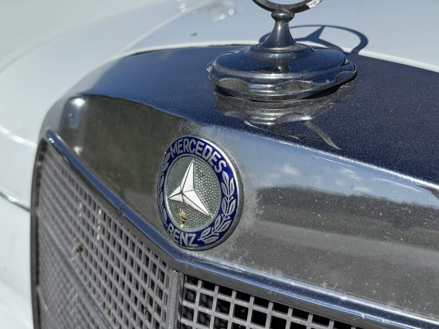 Exterior image of 1967 Mercedes-Benz 230 Safari