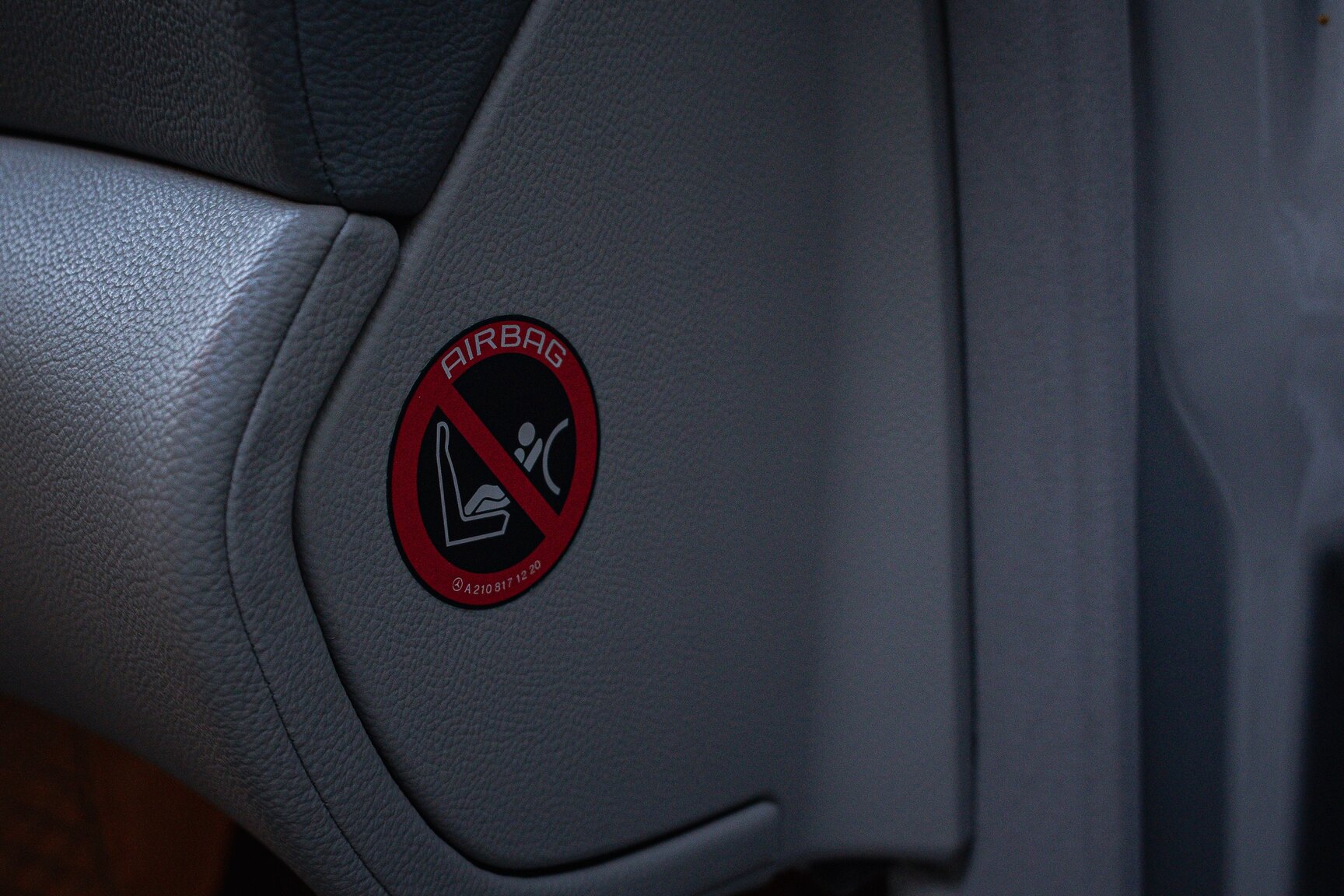 Interior image of 2002 Mercedes-Benz SL 500