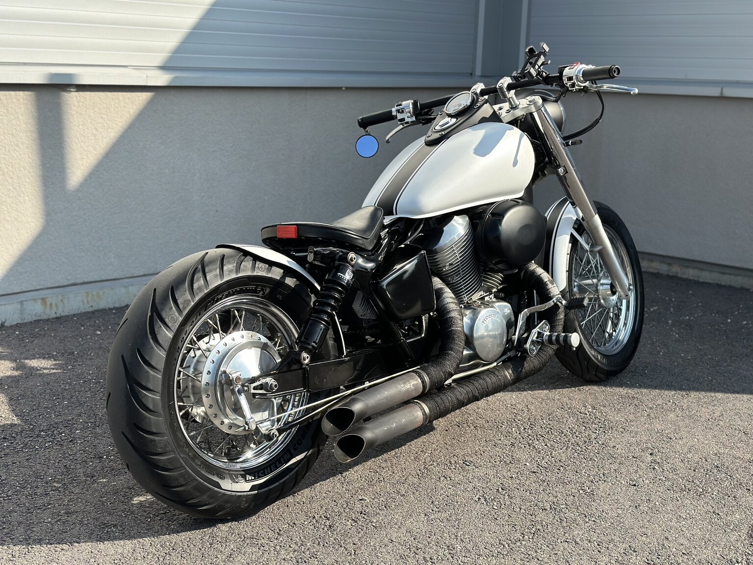 Exteriörbild på 2002 Honda Powersports VT750C Shadow