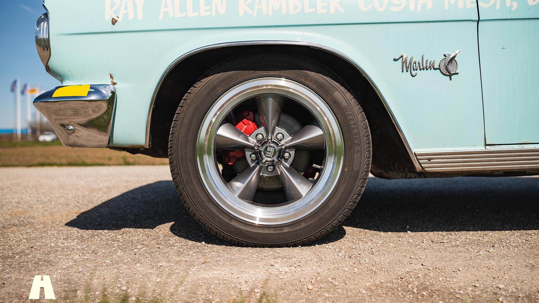 Exteriörbild på 1965 AMC Rambler Marlin 327 CUI 5.4 V8 (91)