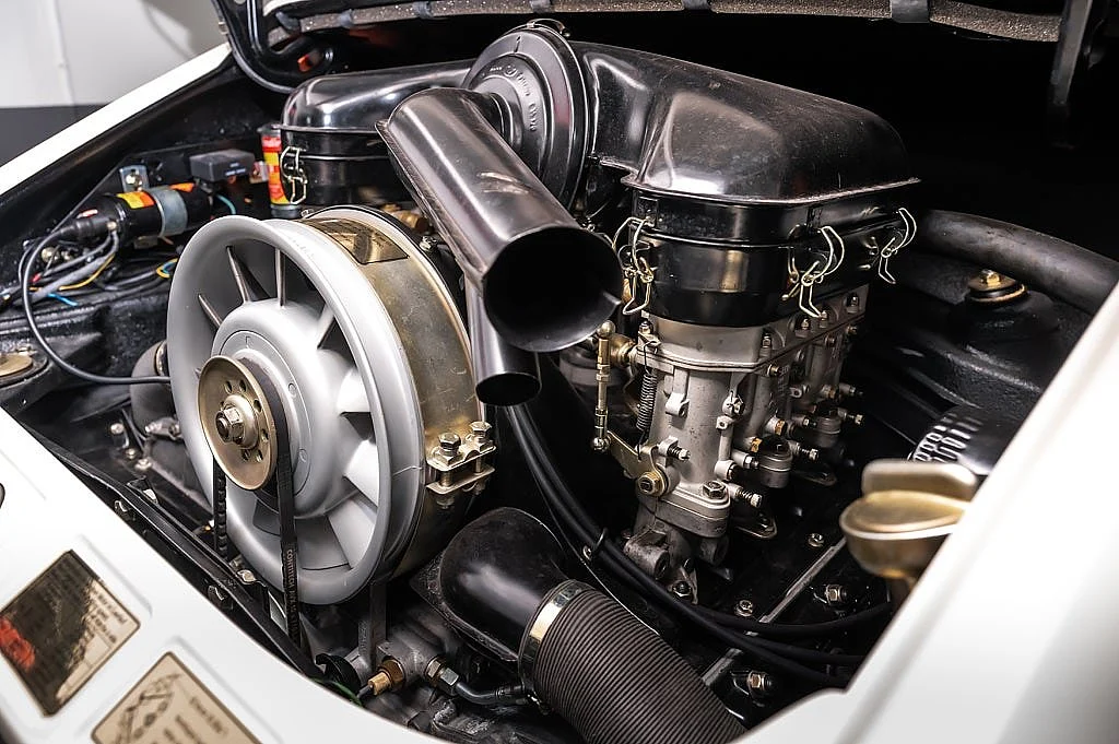 Bild von 1968 Porsche 911 (35)