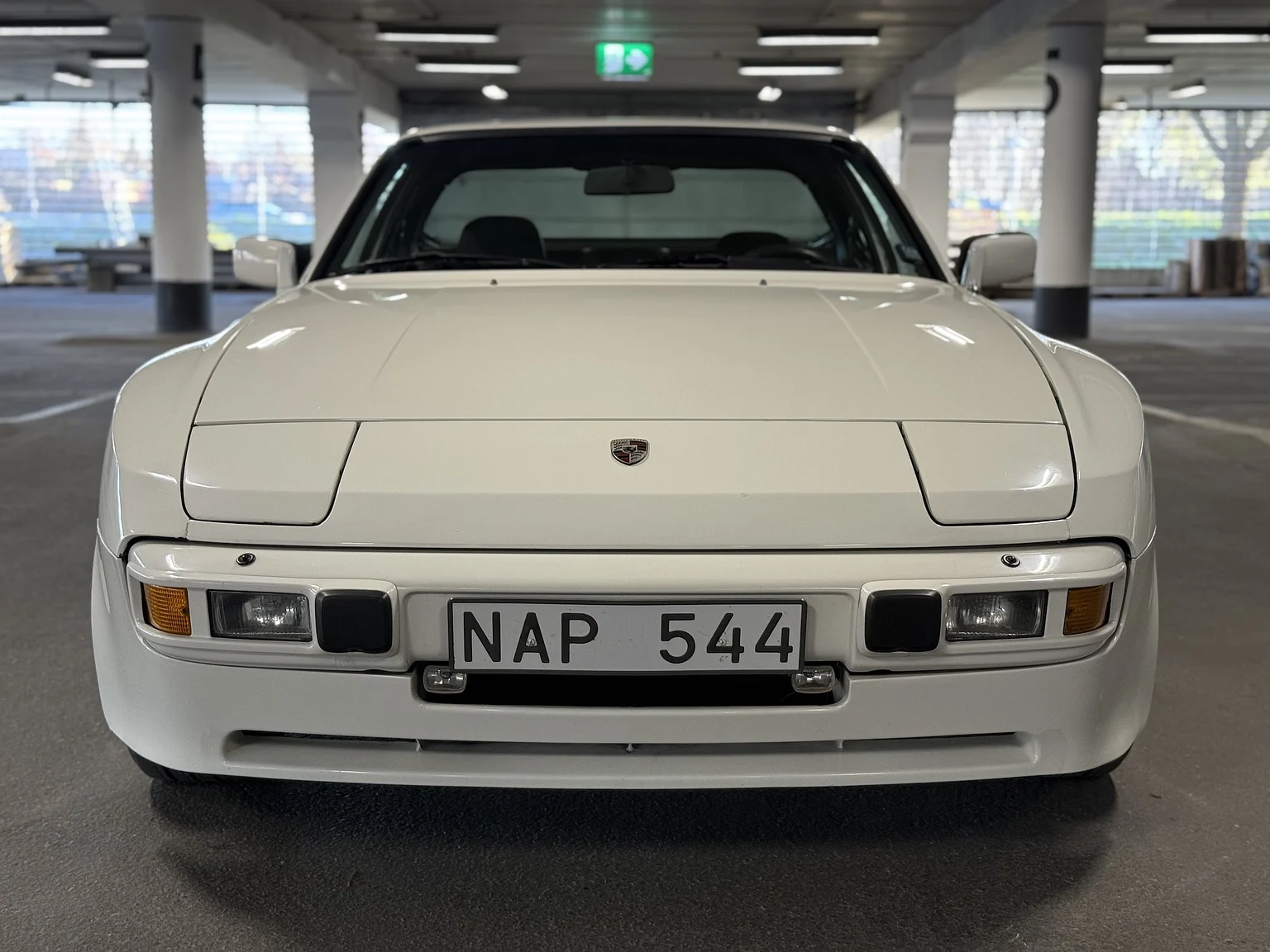 Aussenfoto 1984 PORSCHE 944 Targa (7)