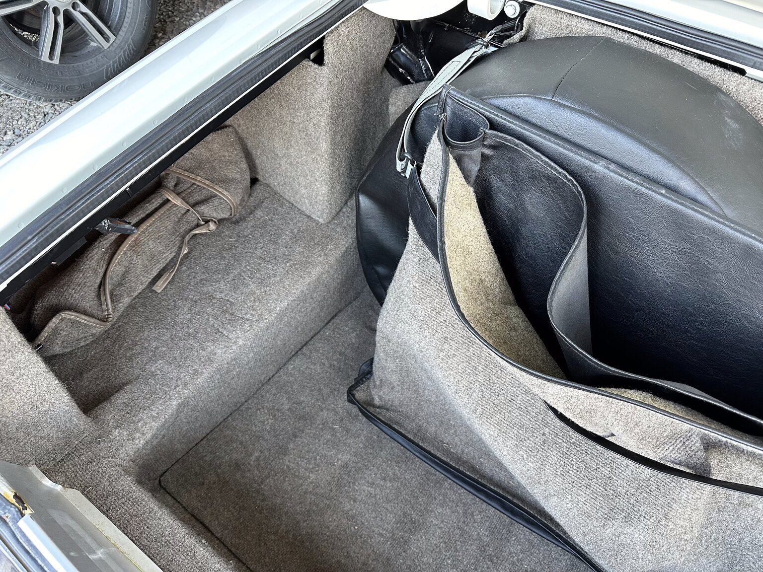 Innenraumfoto von 1985 Jaguar XJ-SC