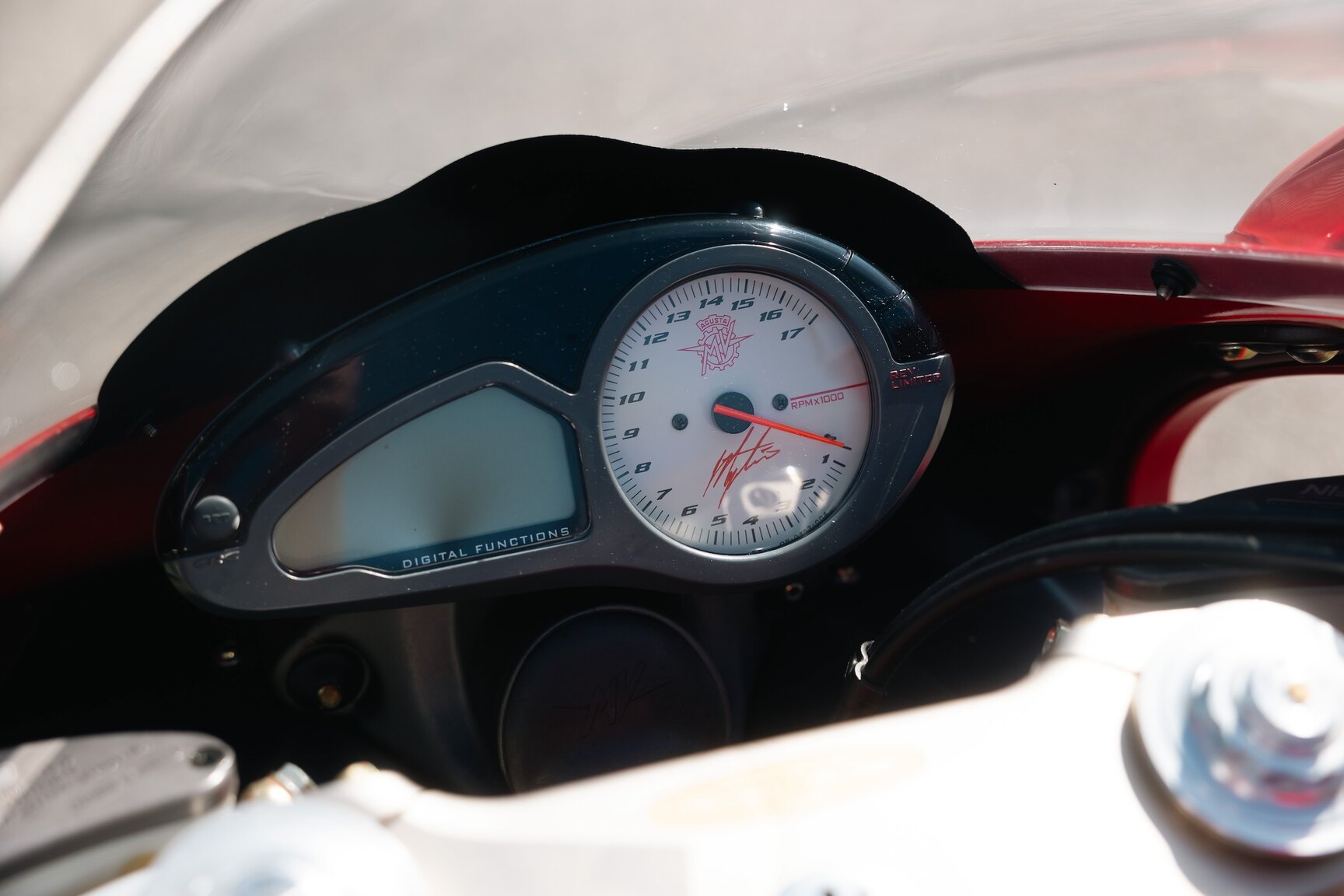 Exteriörbild på 2004 MV Agusta F4 1000 AGO