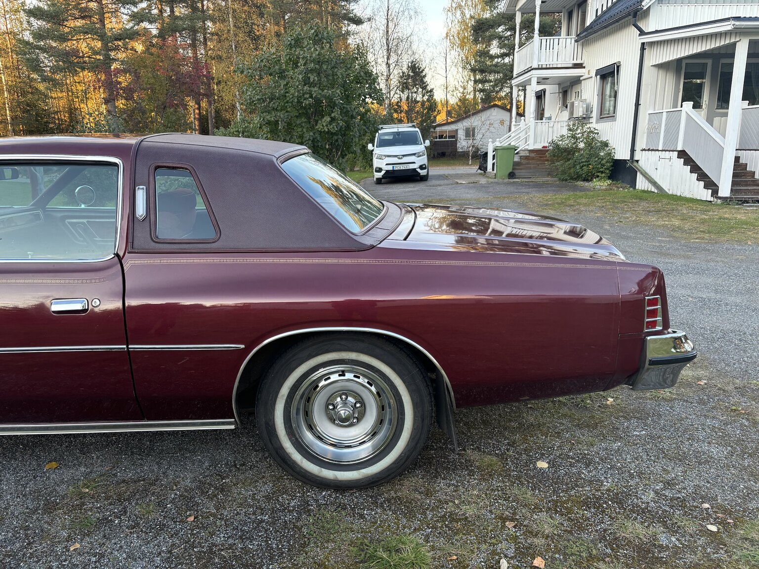 Exteriörbild på 1976 Chrysler Cordoba