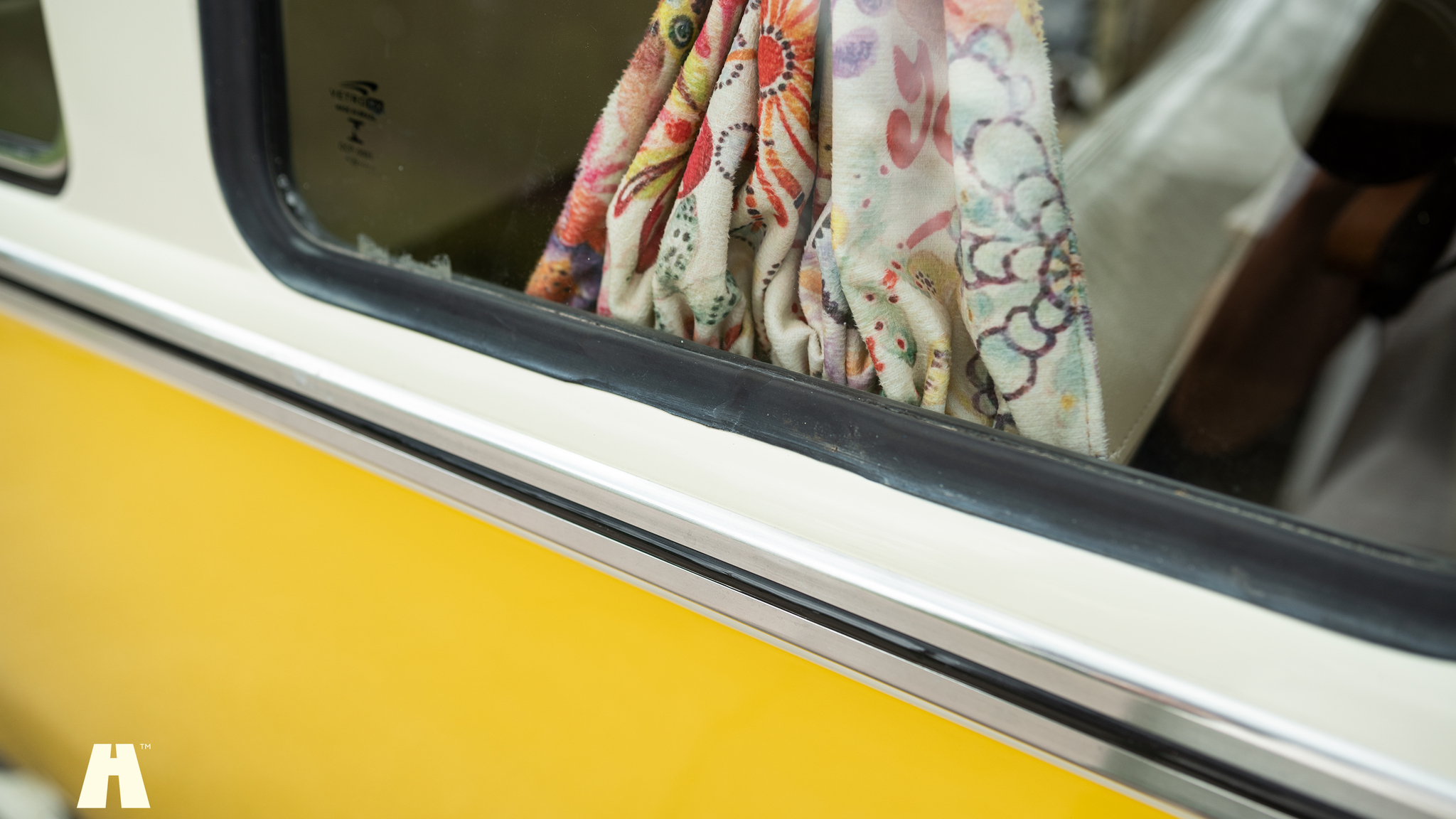 Exteriörbild på 1974 Volkswagen T1 Split Window  