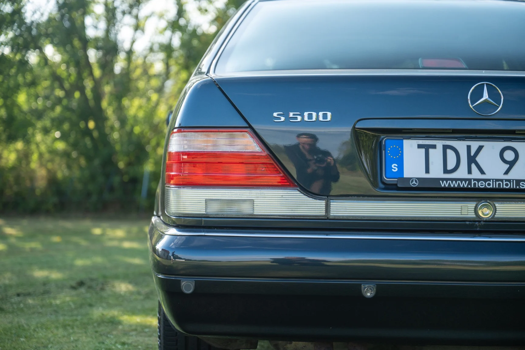 Exteriörbild på 1998 Mercedes-Benz S 500 (48)