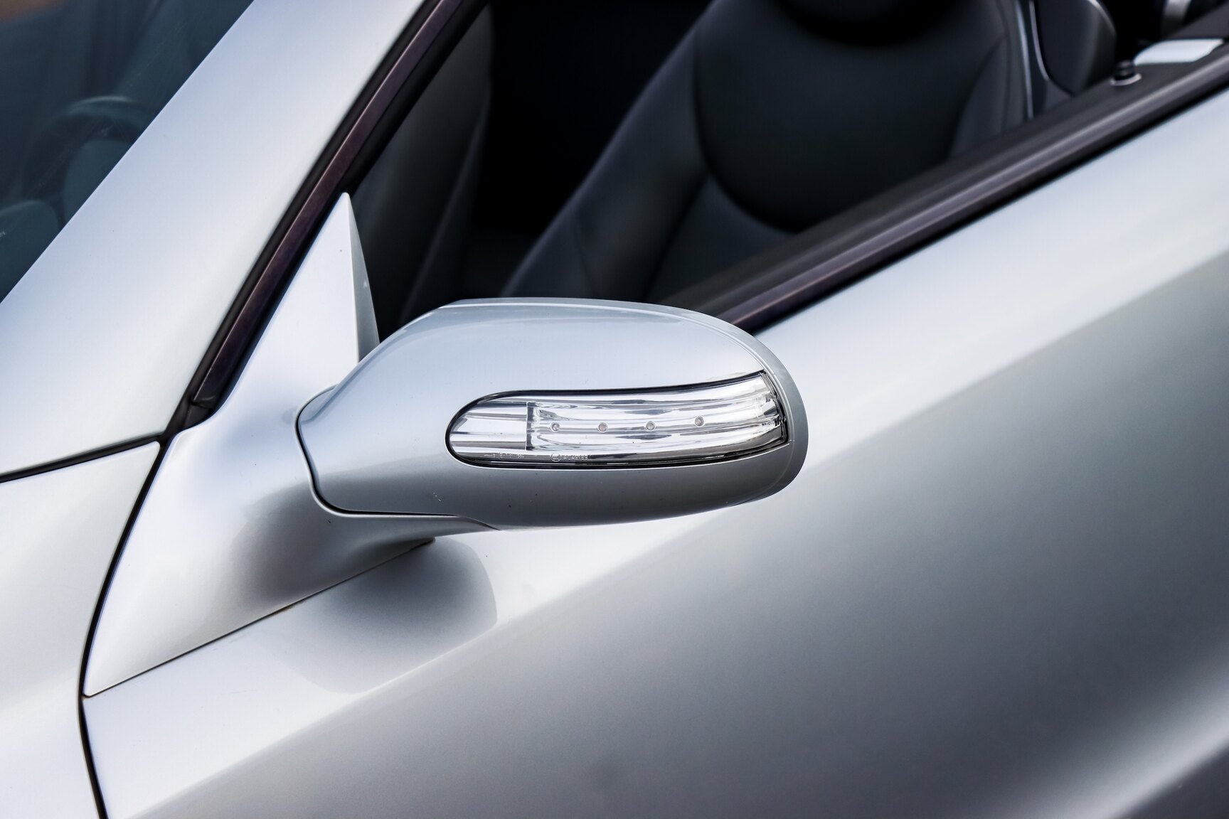 Exterior image of 2006 Mercedes-Benz SL 500