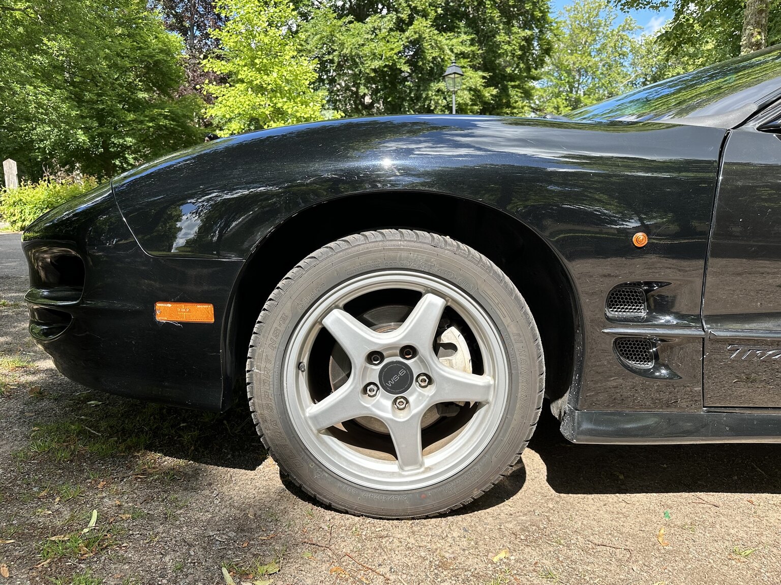 Exteriörbild på 2000 Pontiac TransAm Firebird (41)