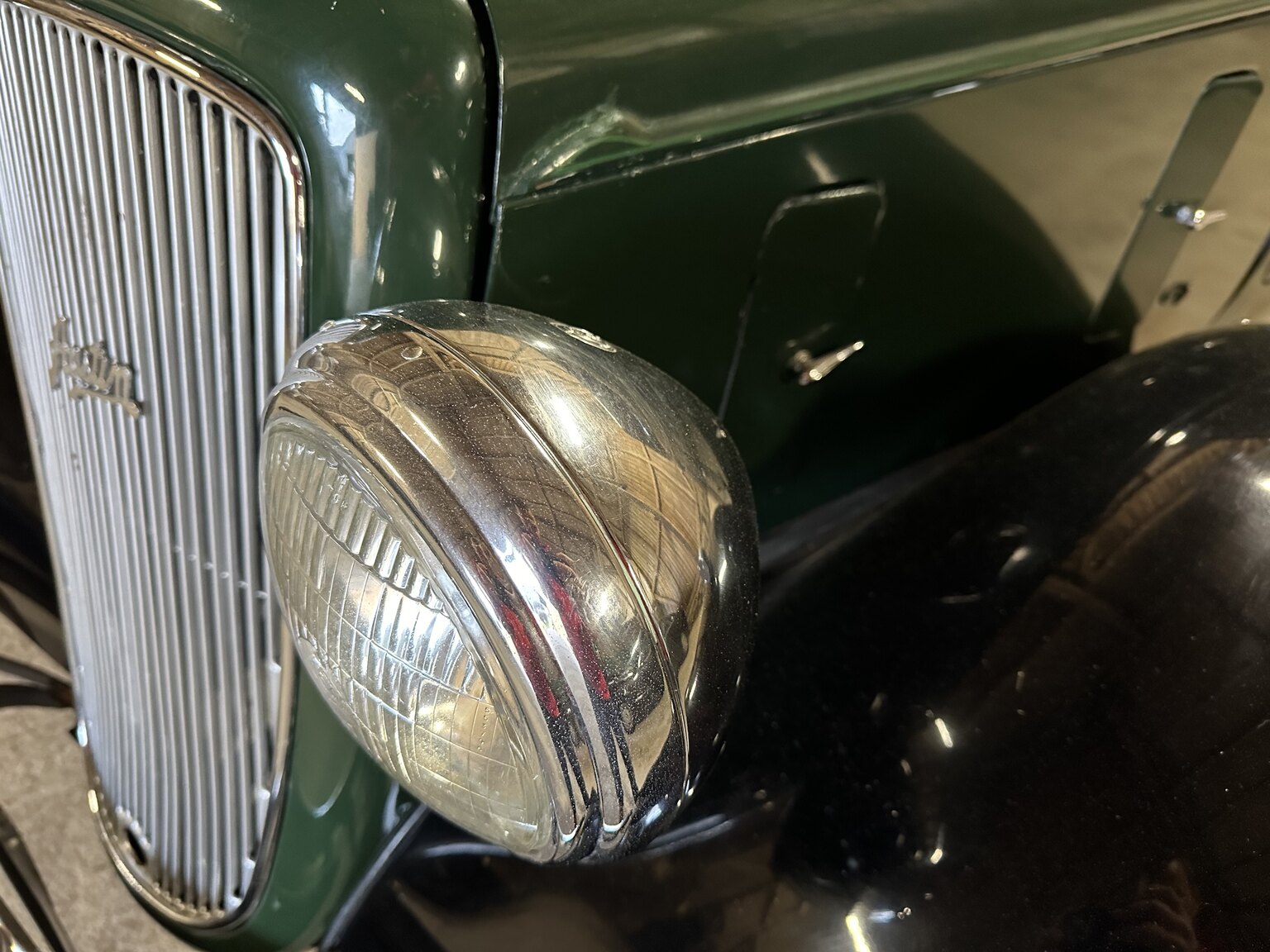 Exterior image of 1938 Austin 10 1.1 Cambridge