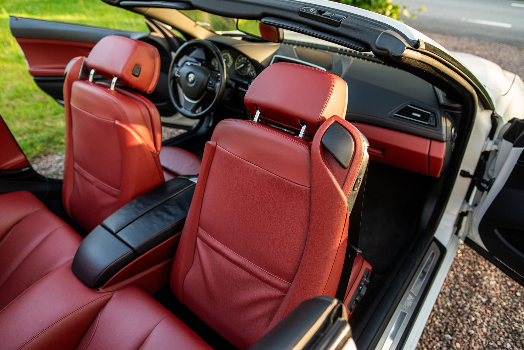 Interiörbild 2011 BMW 650i Cabriolet