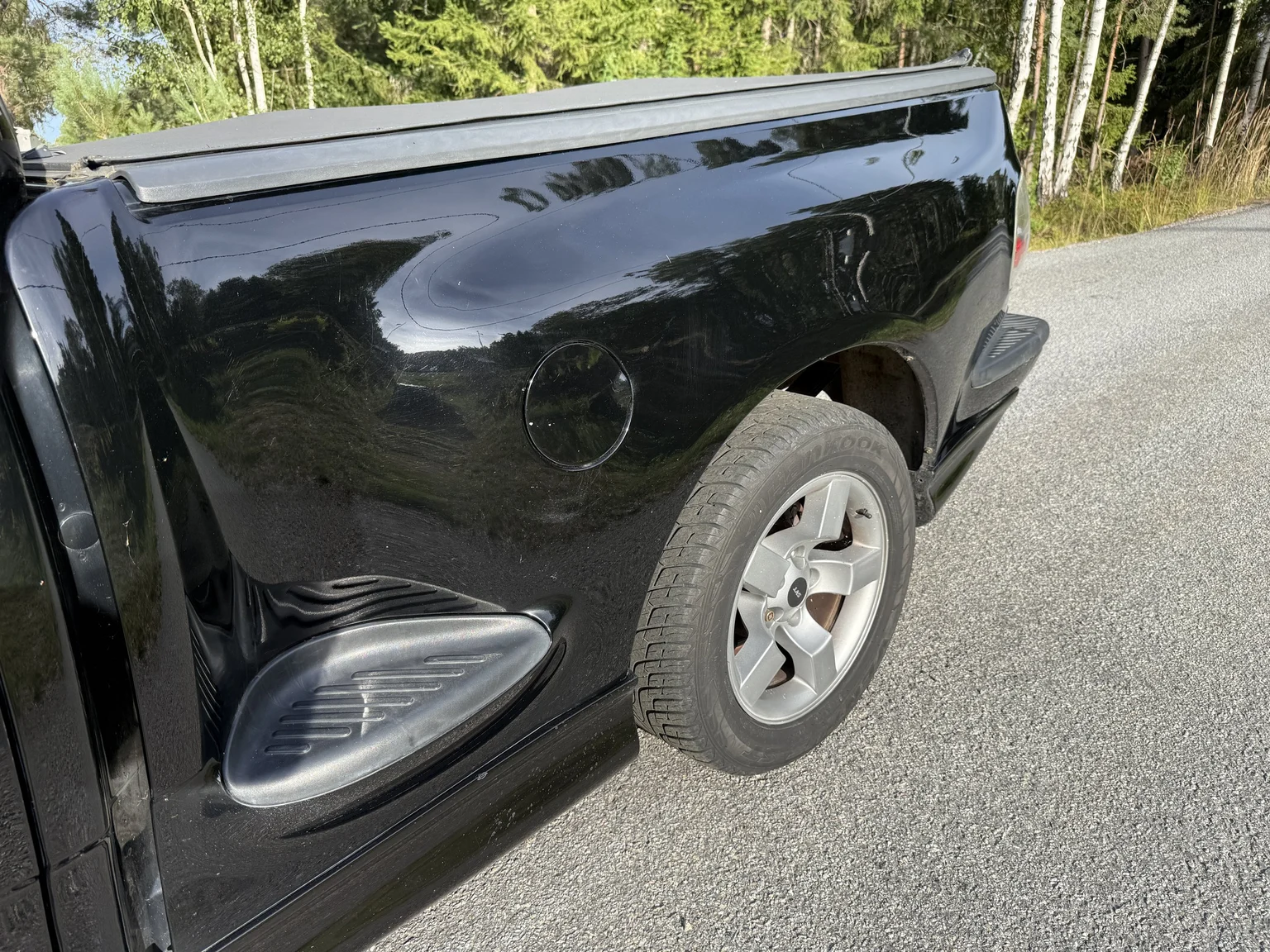 Exteriörbild på 2002 Ford F-150 SVT Lightning (81)