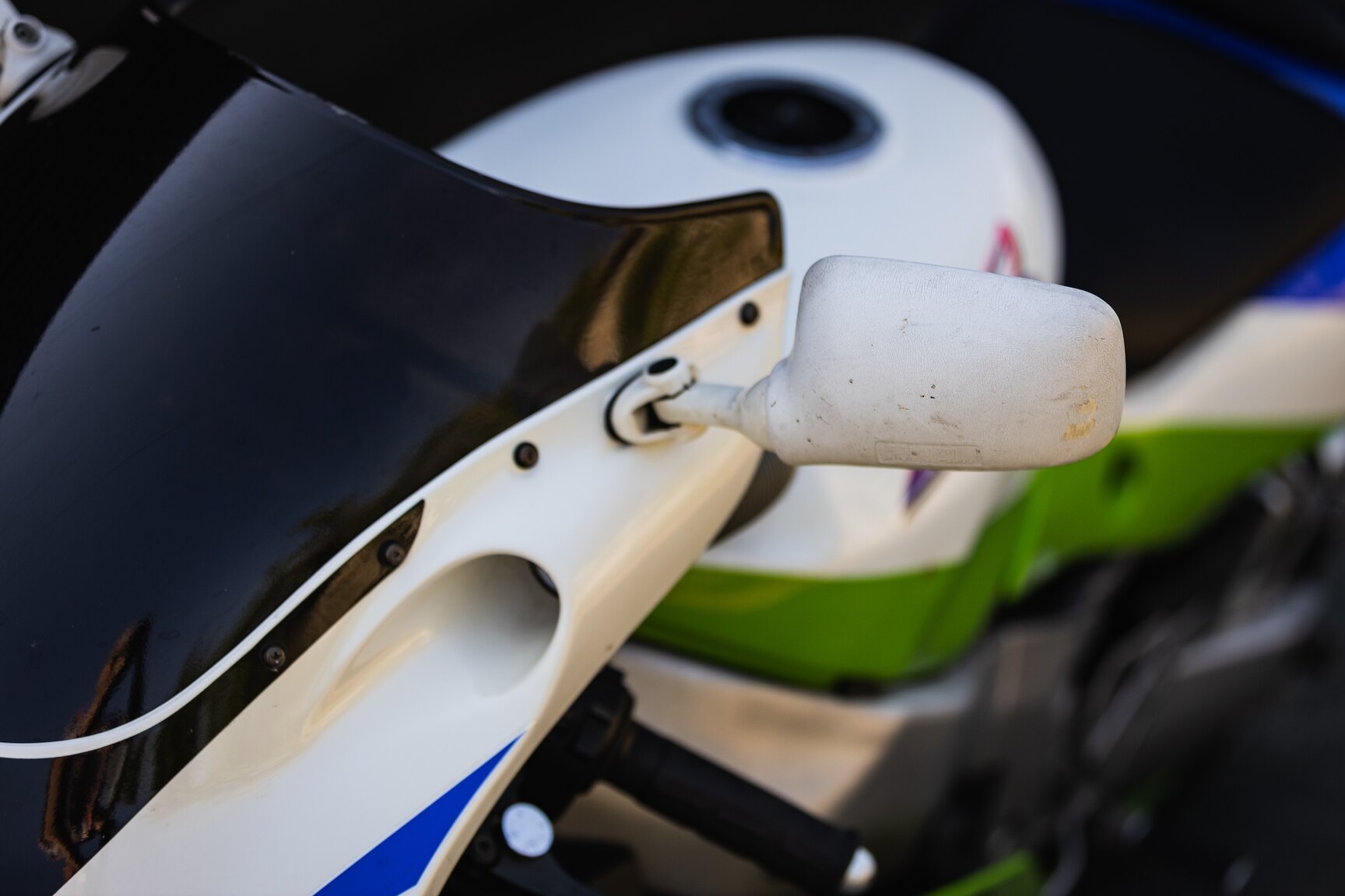 Exteriörbild på 1992 Kawasaki ZX 750 J