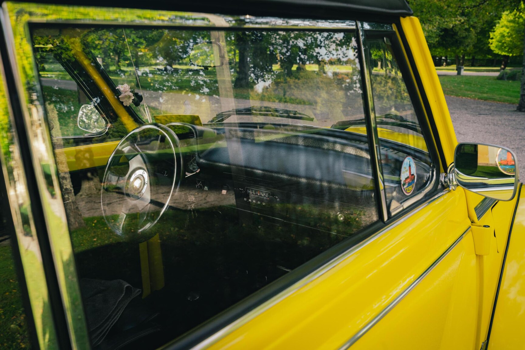 Aussenfoto 1973 Volkswagen Bubbla Karmann 1303 LS (65)
