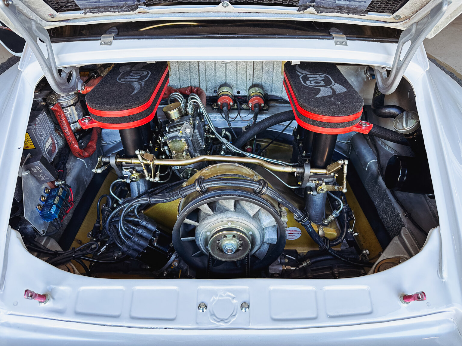 Image of 1971 Porsche 911 RSR Tribute mechanics
