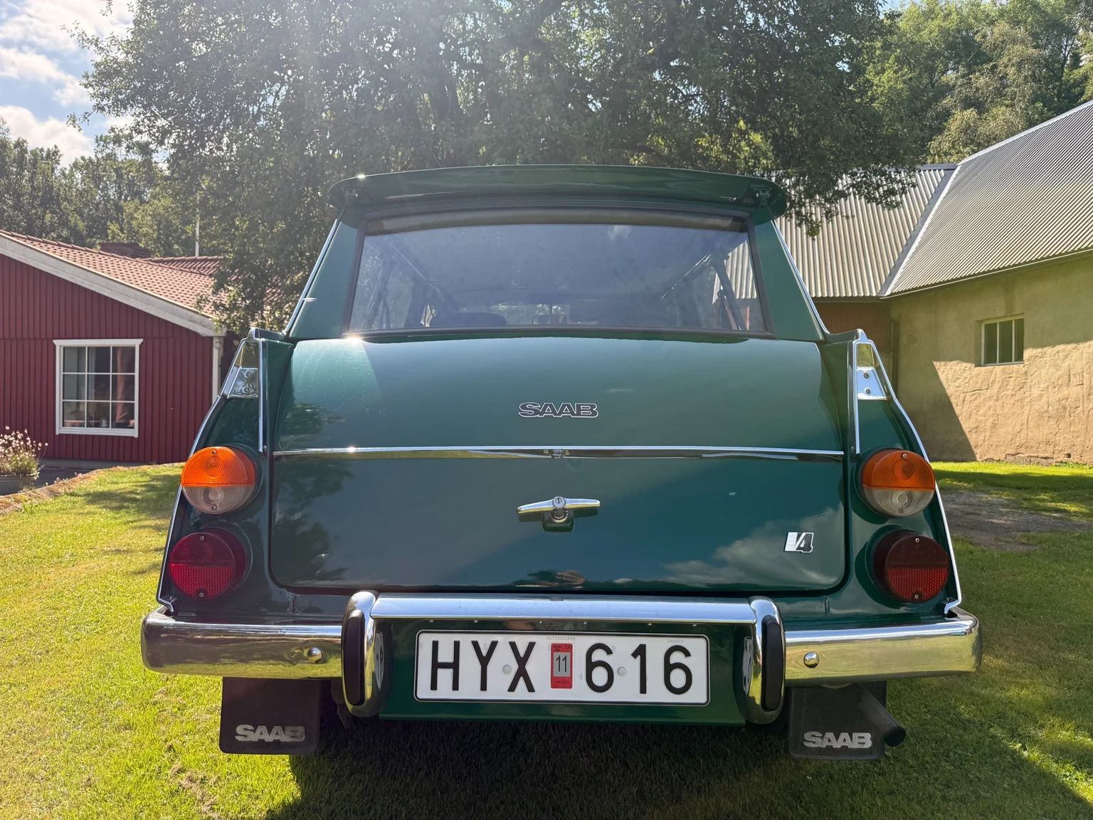 Aussenfoto 1975 Saab 95 V4 kombi - 7-sits (22)