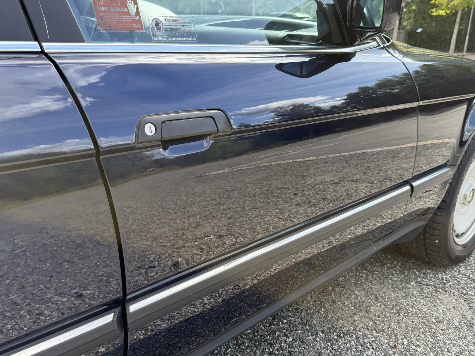 Exteriörbild på 1990 BMW 750i (61)