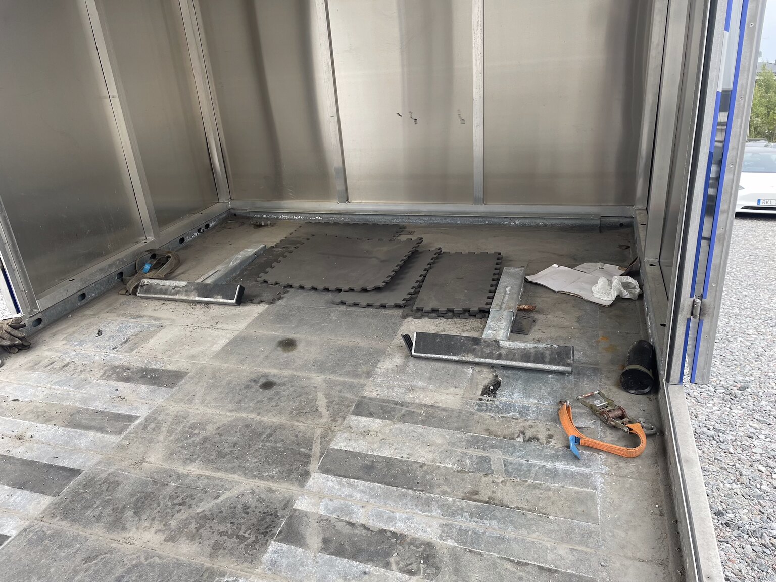 Aussenfoto 2022 Iveco Daily 70-180 Chassi Cab Fordonstransport