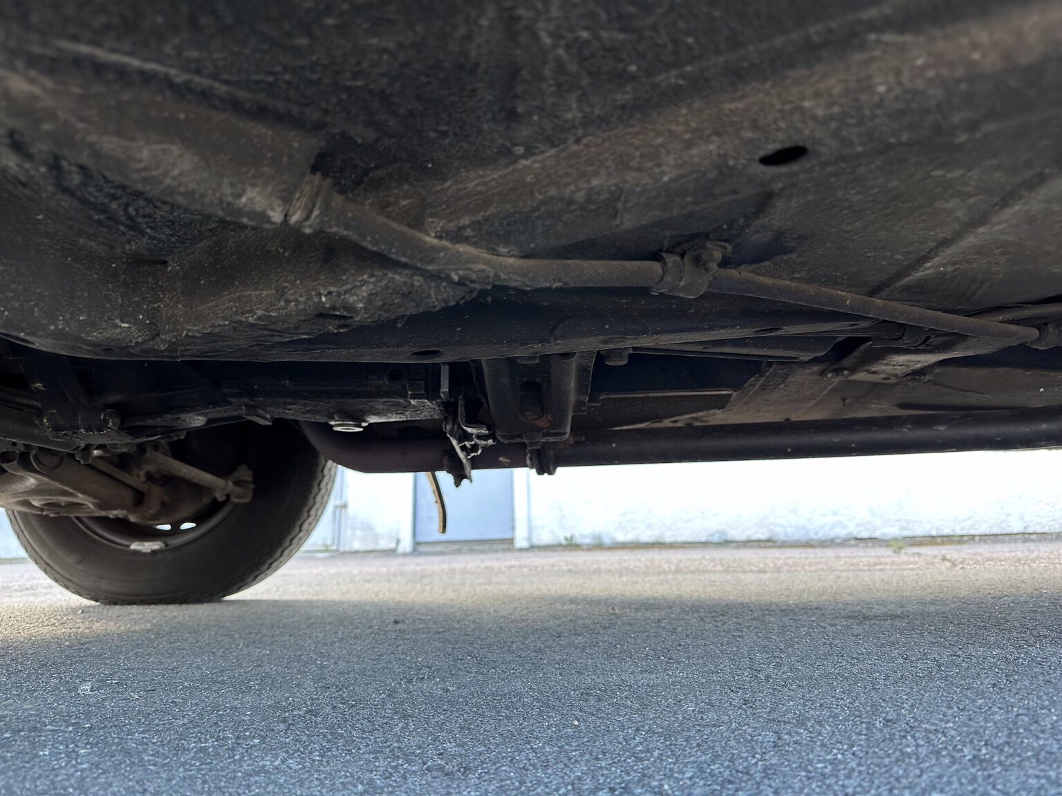 1975 Mercedes Benz 200, Mekanik