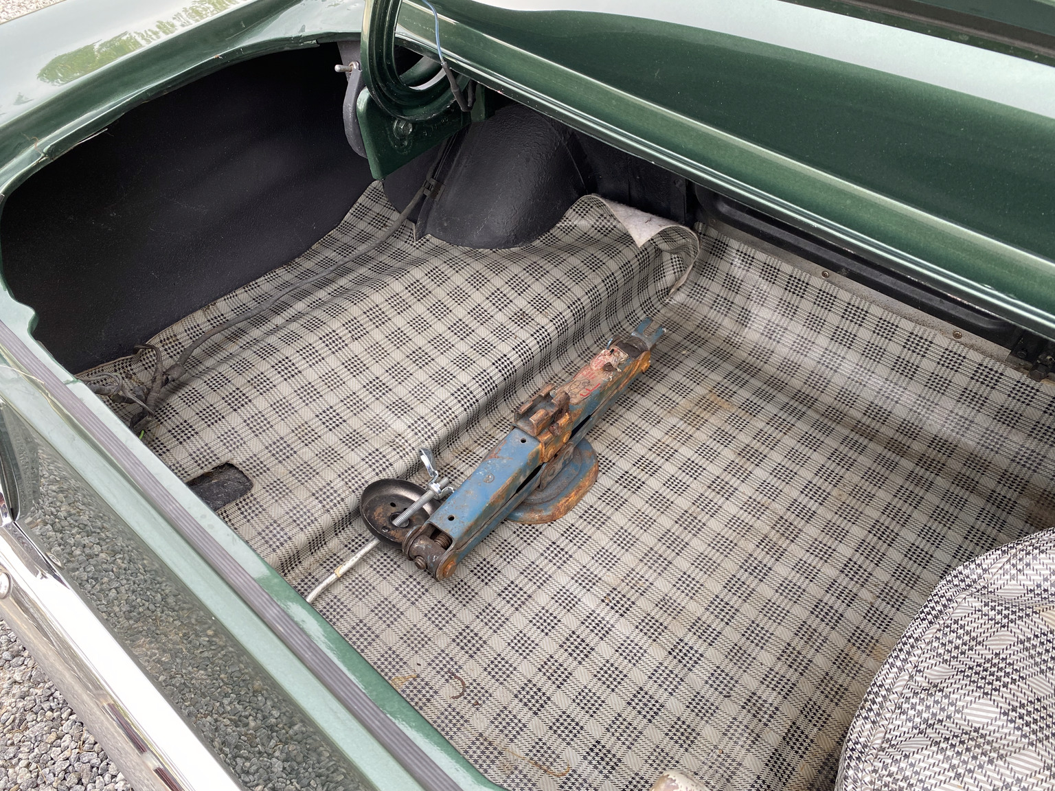 Interior image of 1966 Ford Mustang Fastback GT-clone (49)