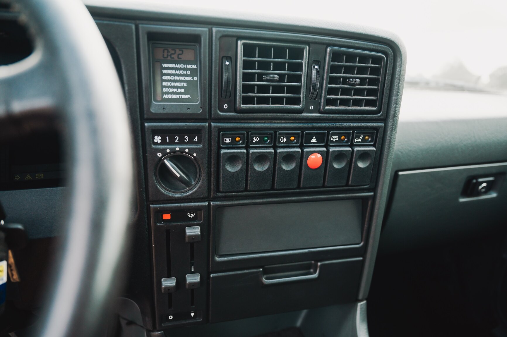 Interior image of 1986 Opel Monza GSE