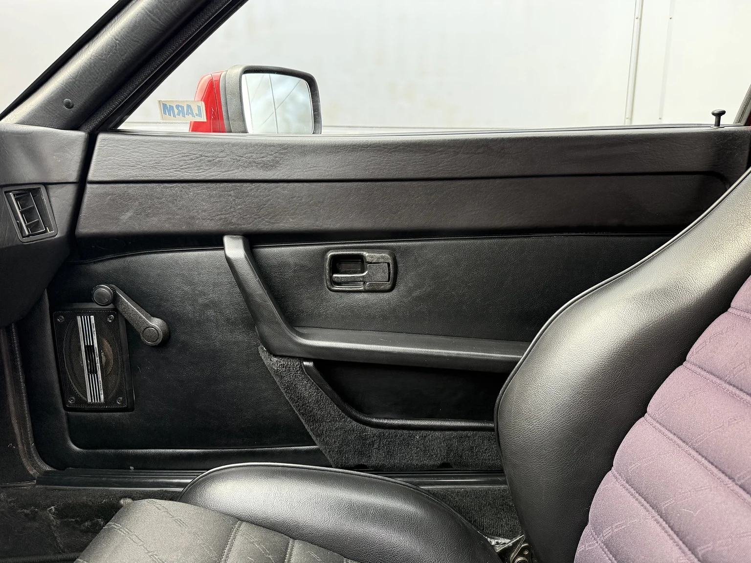 Innenraumfoto von 1984 Porsche 944 Targa (19)