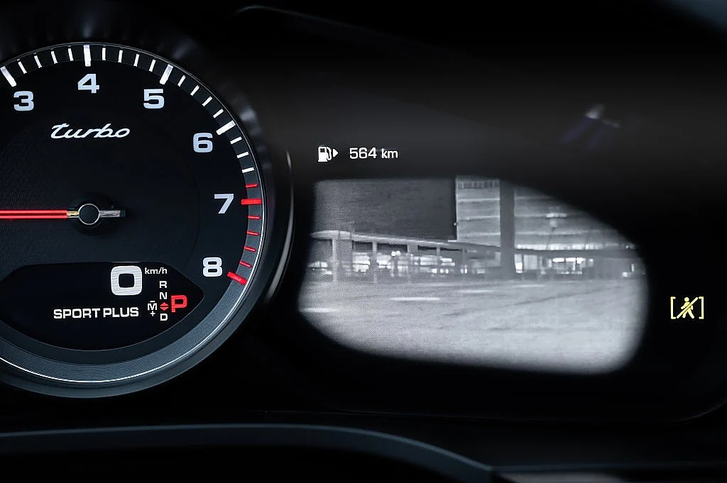 Bild von 2020 Porsche Cayenne (28)