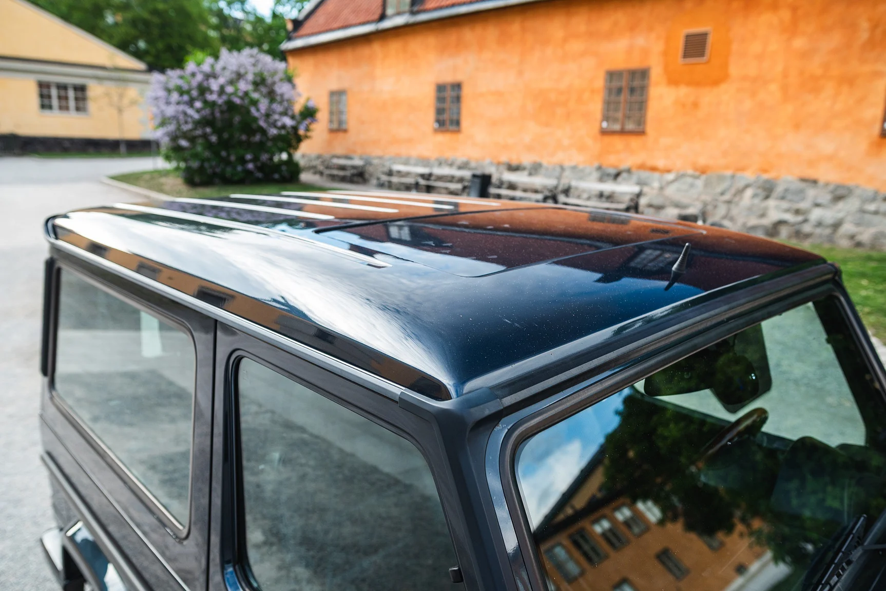 Exteriörbild på 2002 Mercedes-Benz G400  (18)