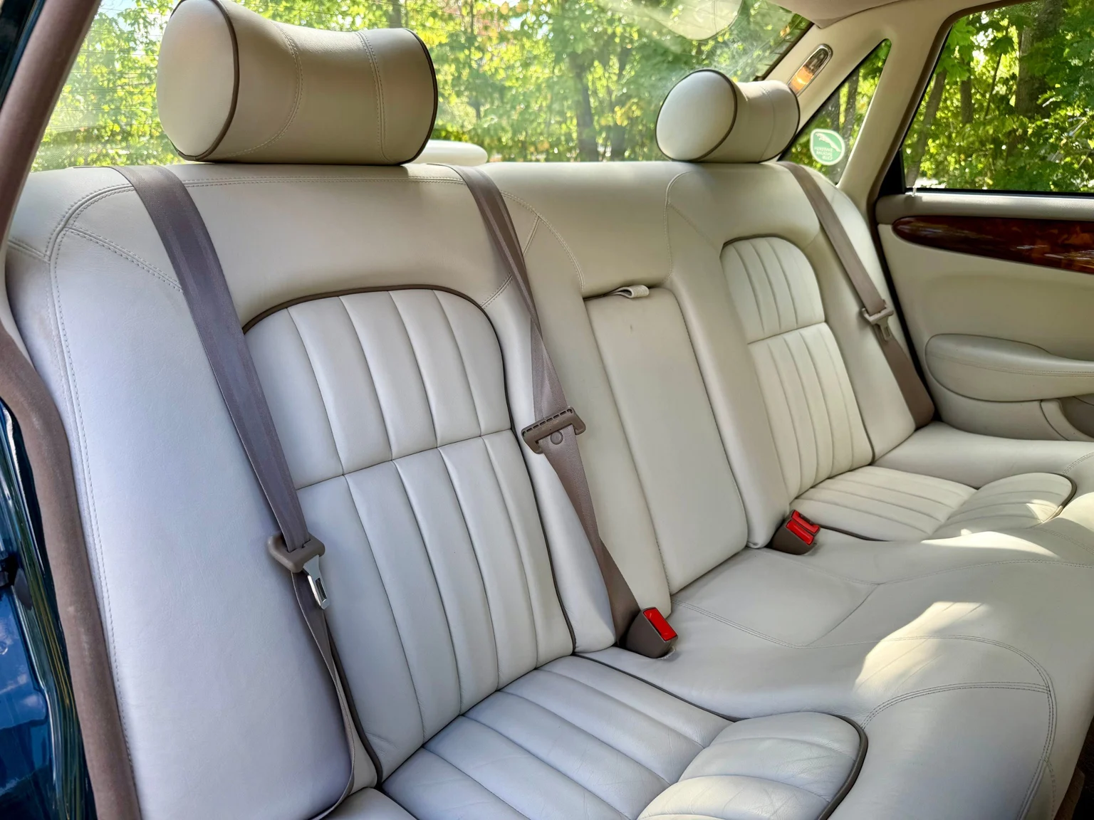 Innenraumfoto von 2001 Jaguar XJ Sovereign 4.0 V8 (64)