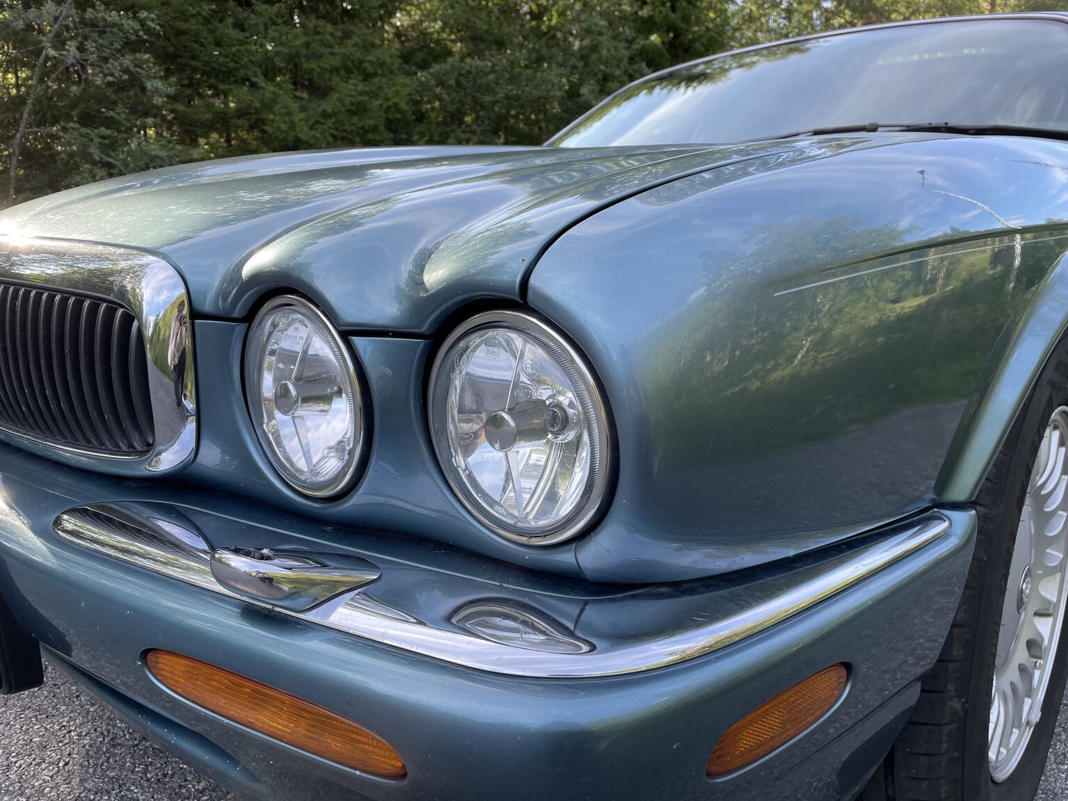 Aussenfoto 1998 Jaguar XJ8 Sovereign (5)