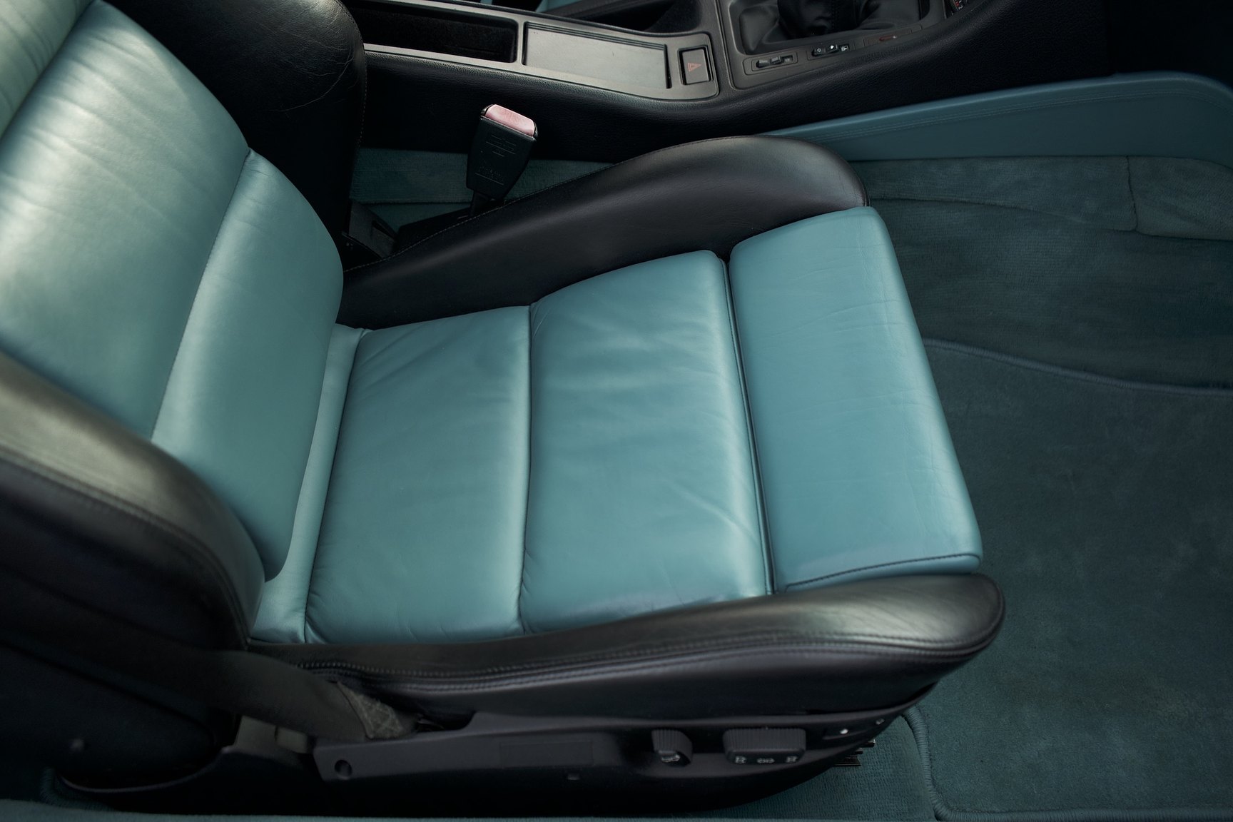 Interiörbild 1992 BMW 850i 6-speed manual - NO RESERVE