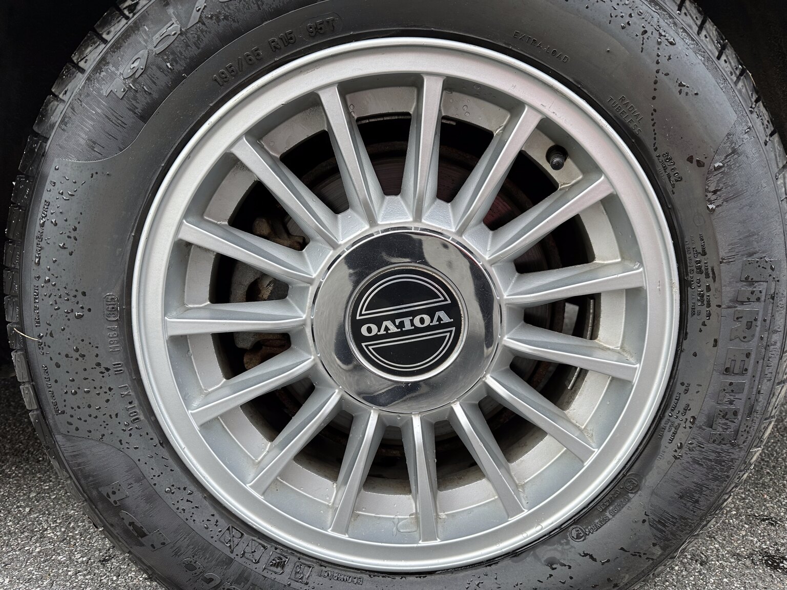 Exterior image of 1988 Volvo 780 Bertone Coupé