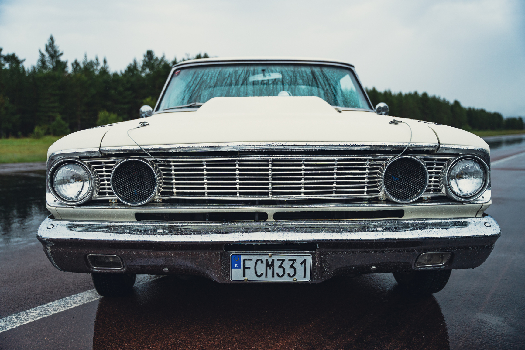 Aussenfoto 1964 Ford Fairlane 500 Sport Coupé (26)