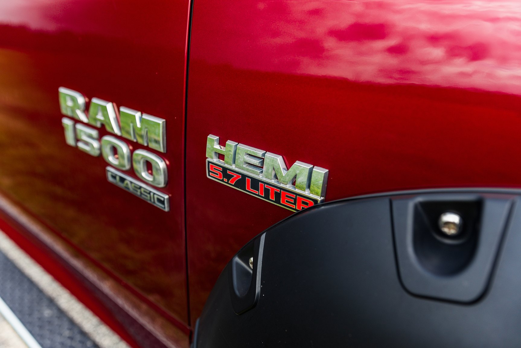 Exterior image of 2019 Dodge Ram 1500 Classic Crew Cab 5.7 V8 HEMI 