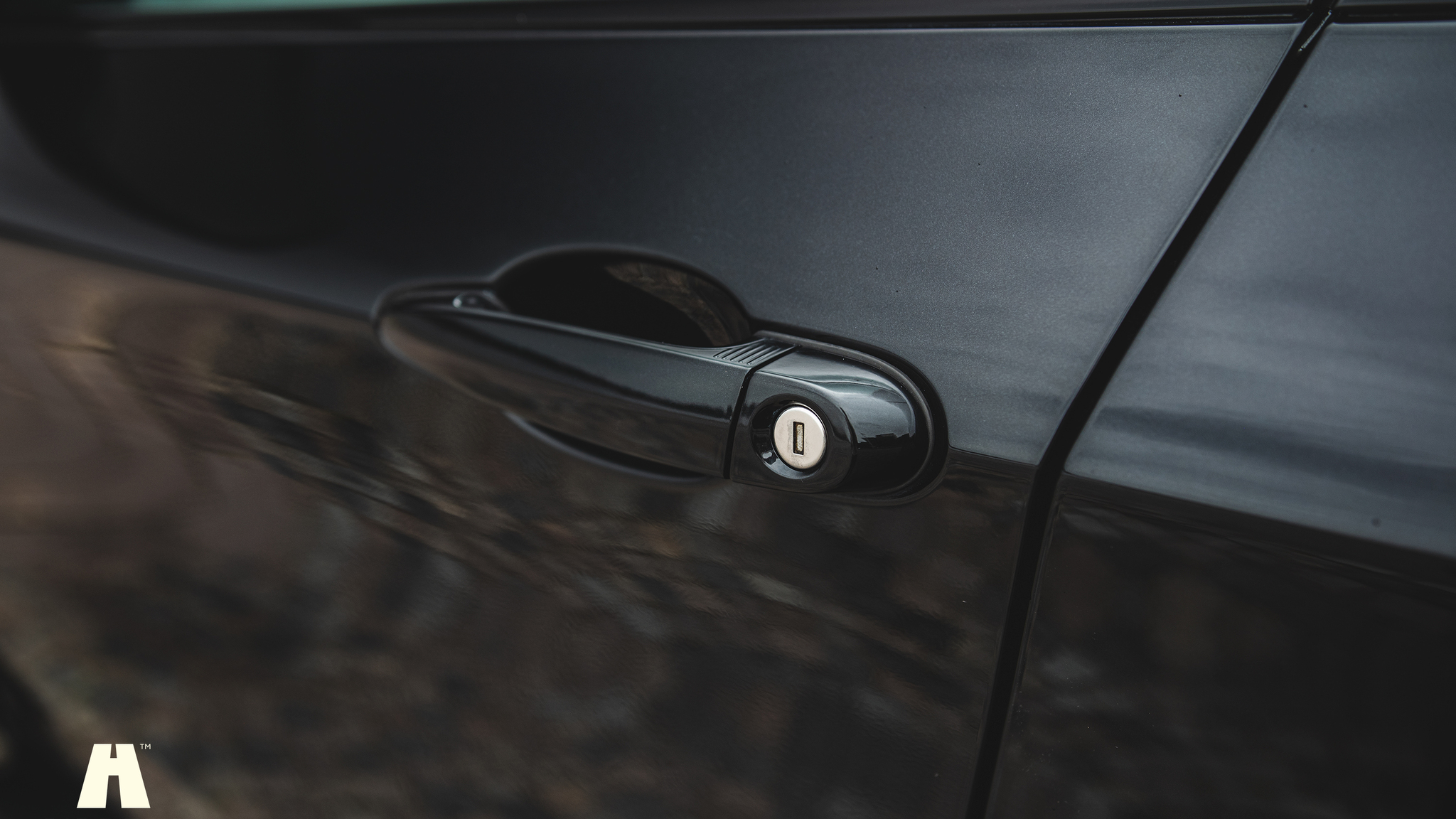 Aussenfoto 2010 BMW X6 M Ferrita 555HK (48)