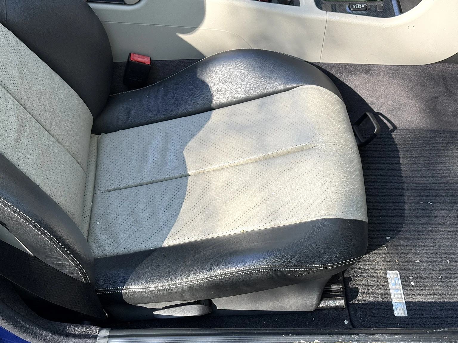 Innenraumfoto von 1997 Mercedes-Benz 230 SLK (31)