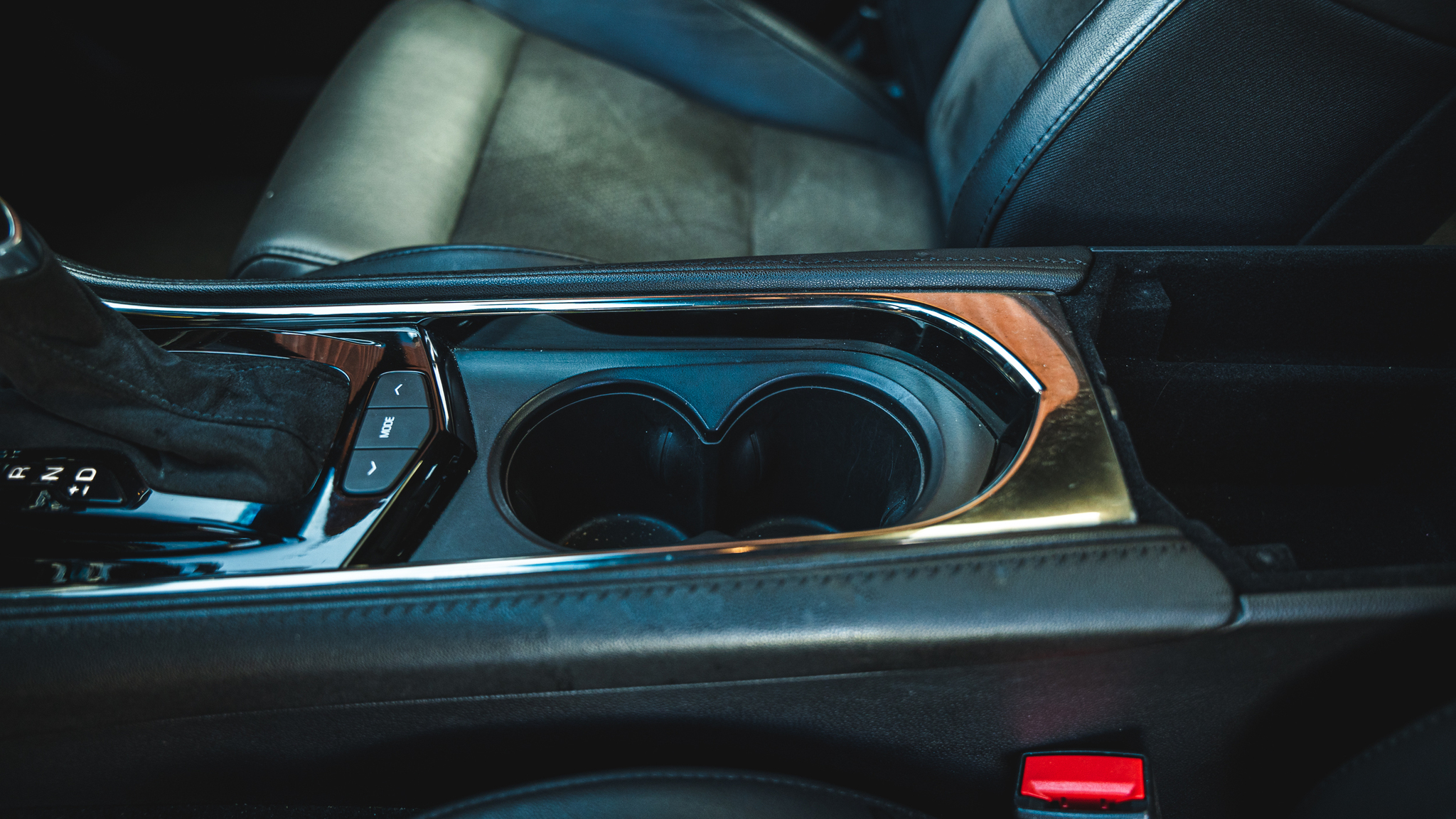 Innenraumfoto von 2016 Cadillac ATS-V (47)