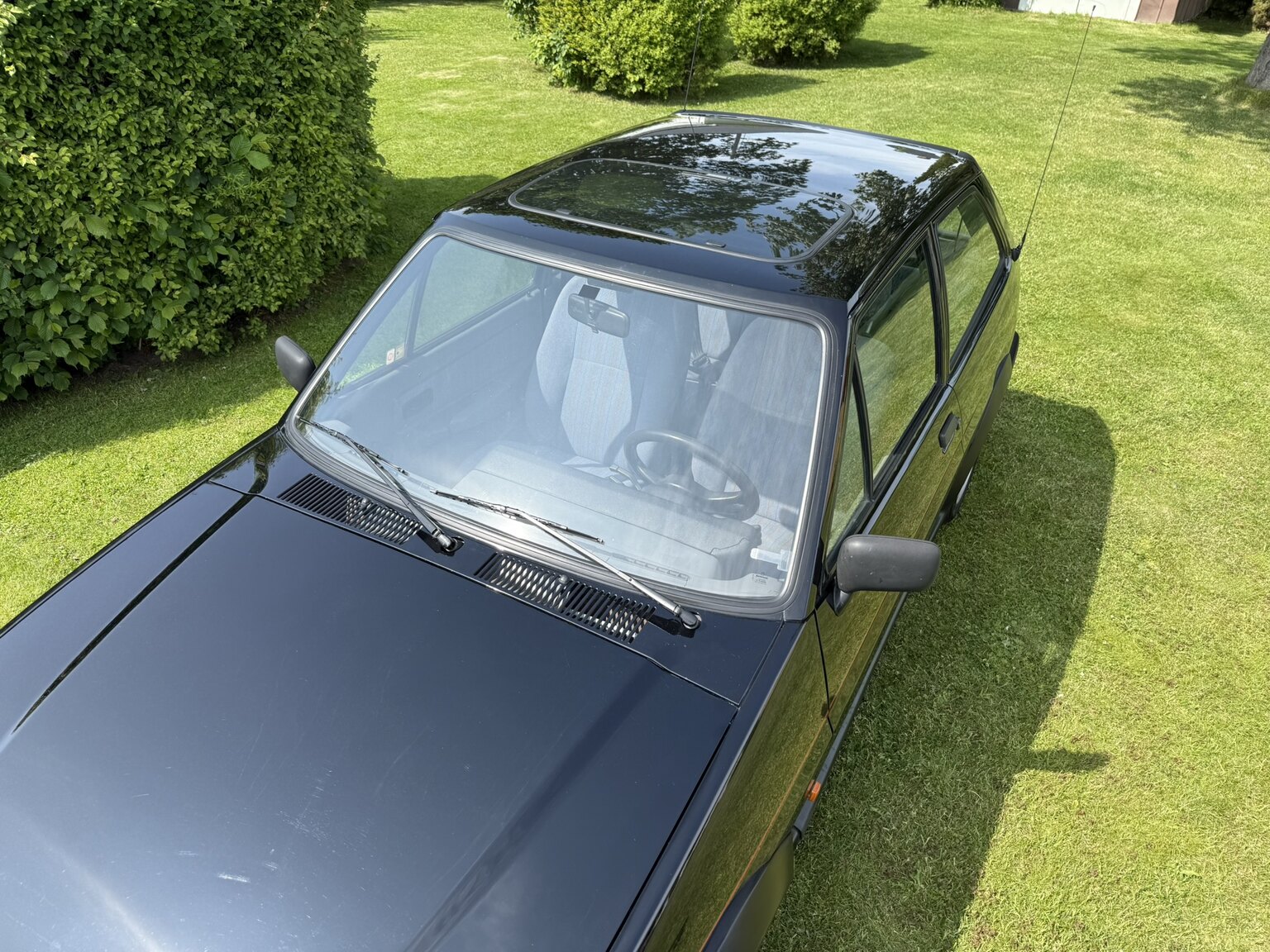 Exteriörbild på 1988 Ford Fiesta XR2