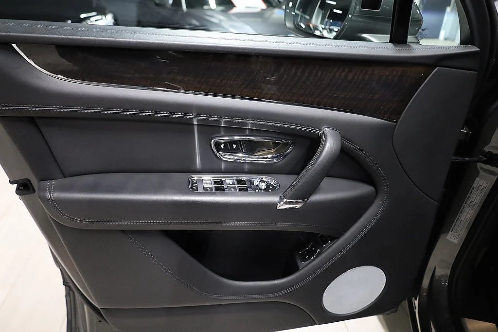 Bild på 2018 Bentley Bentayga (15)