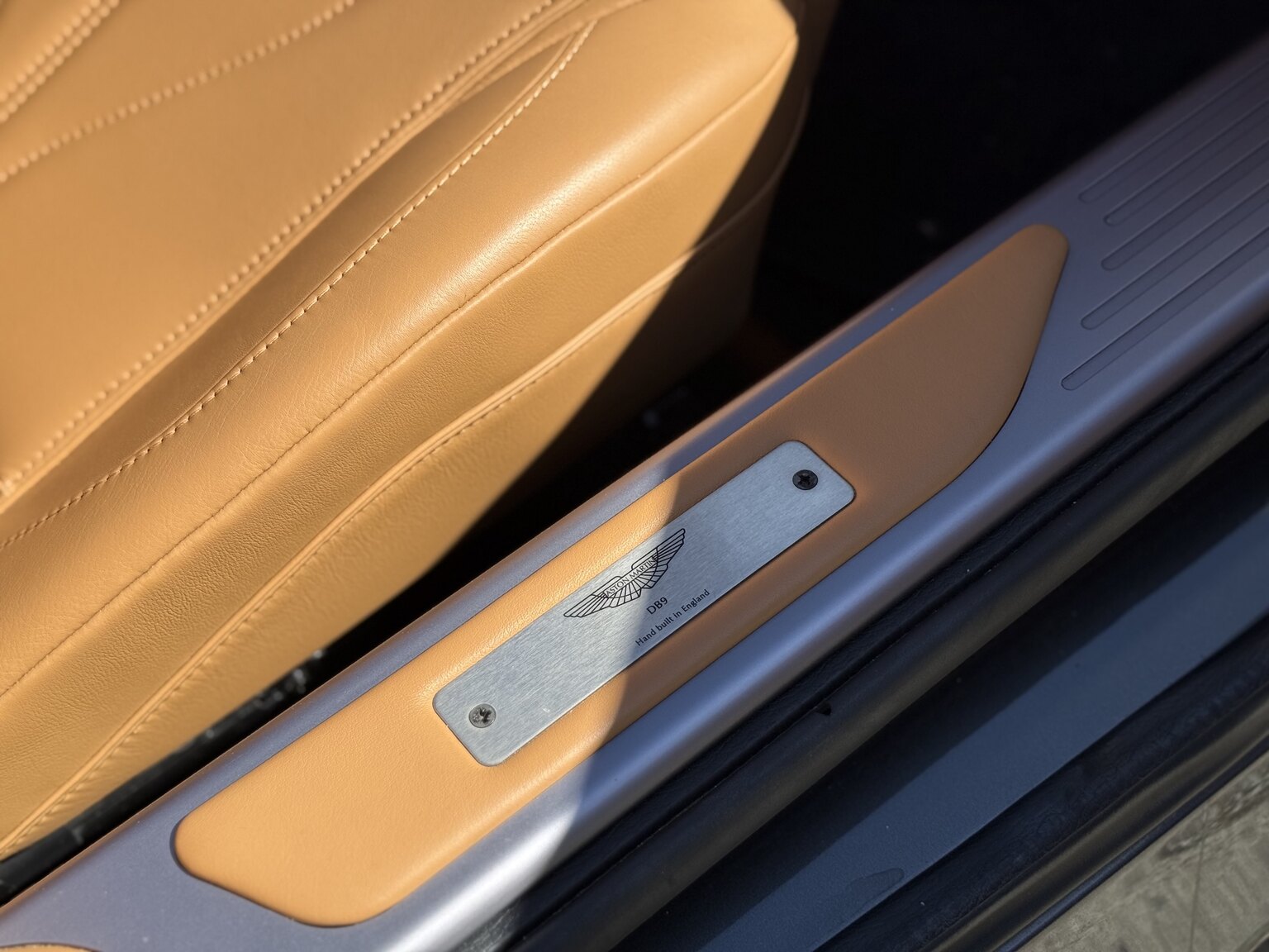 Interiörbild 2015 Aston Martin DB9 Volante