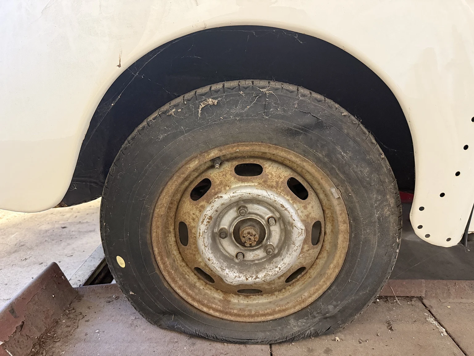 Exterior image of 1965 Volvo PV 544F (28)