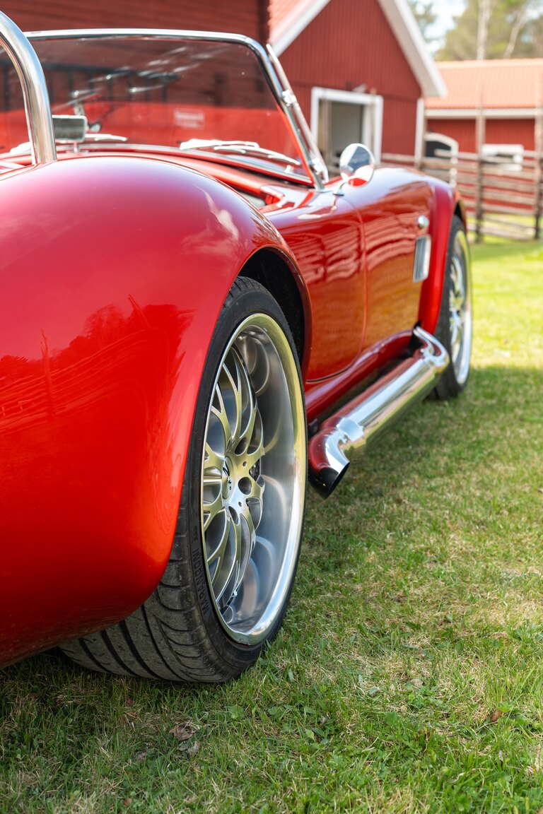 Exterior image of 2011 AC Cobra Replika