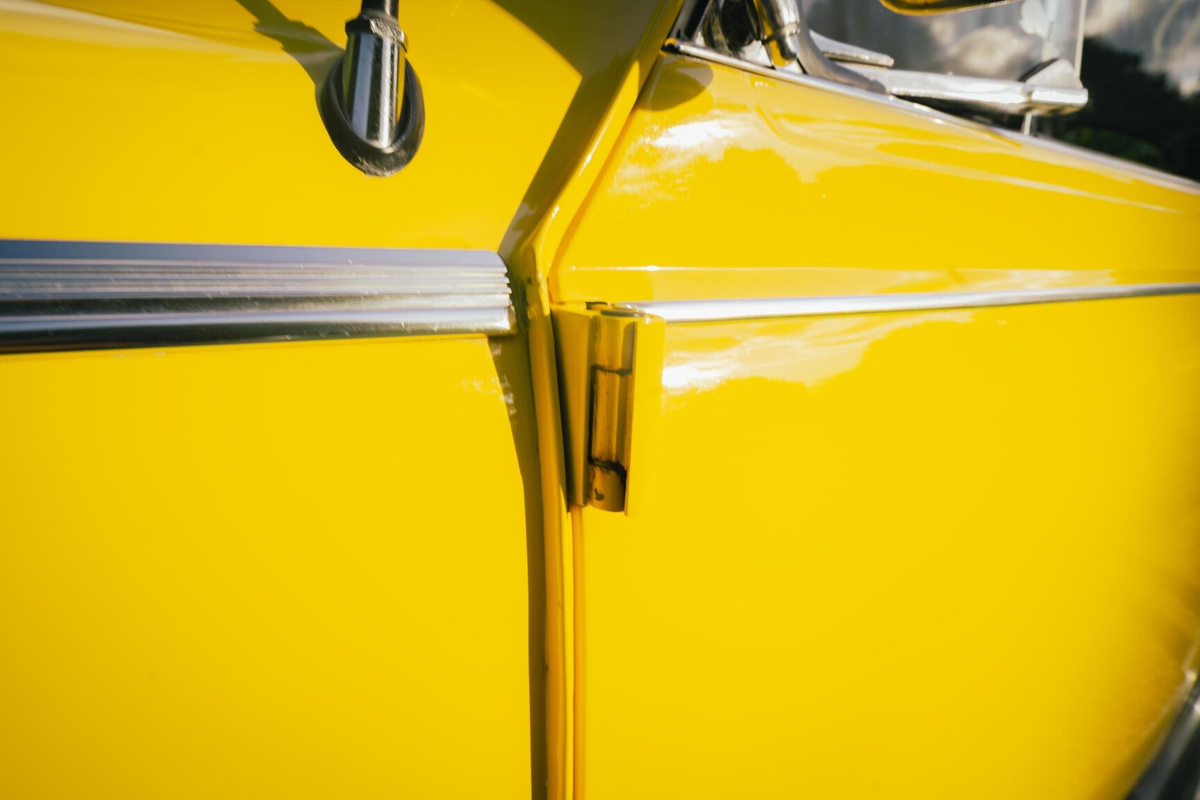 Aussenfoto 1973 Volkswagen Bubbla Karmann 1303 LS (66)