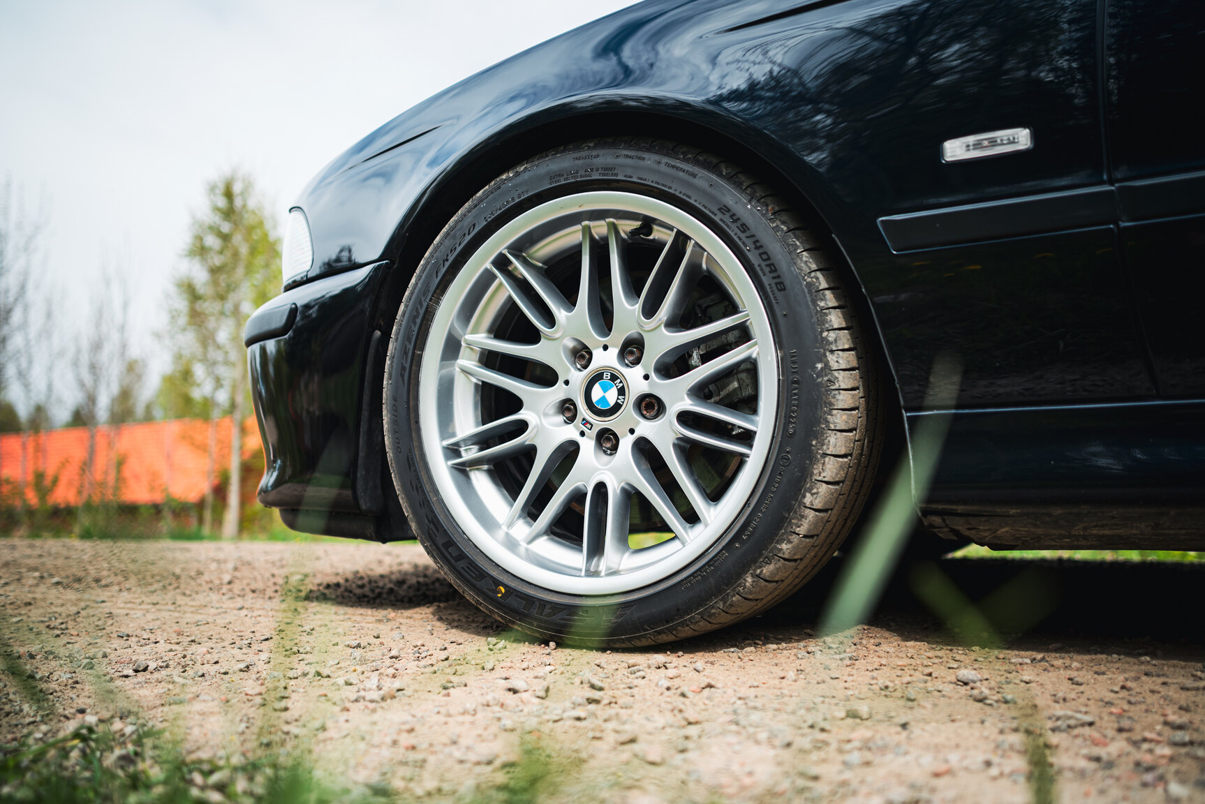 Exterior image of 2000 BMW M5 E39