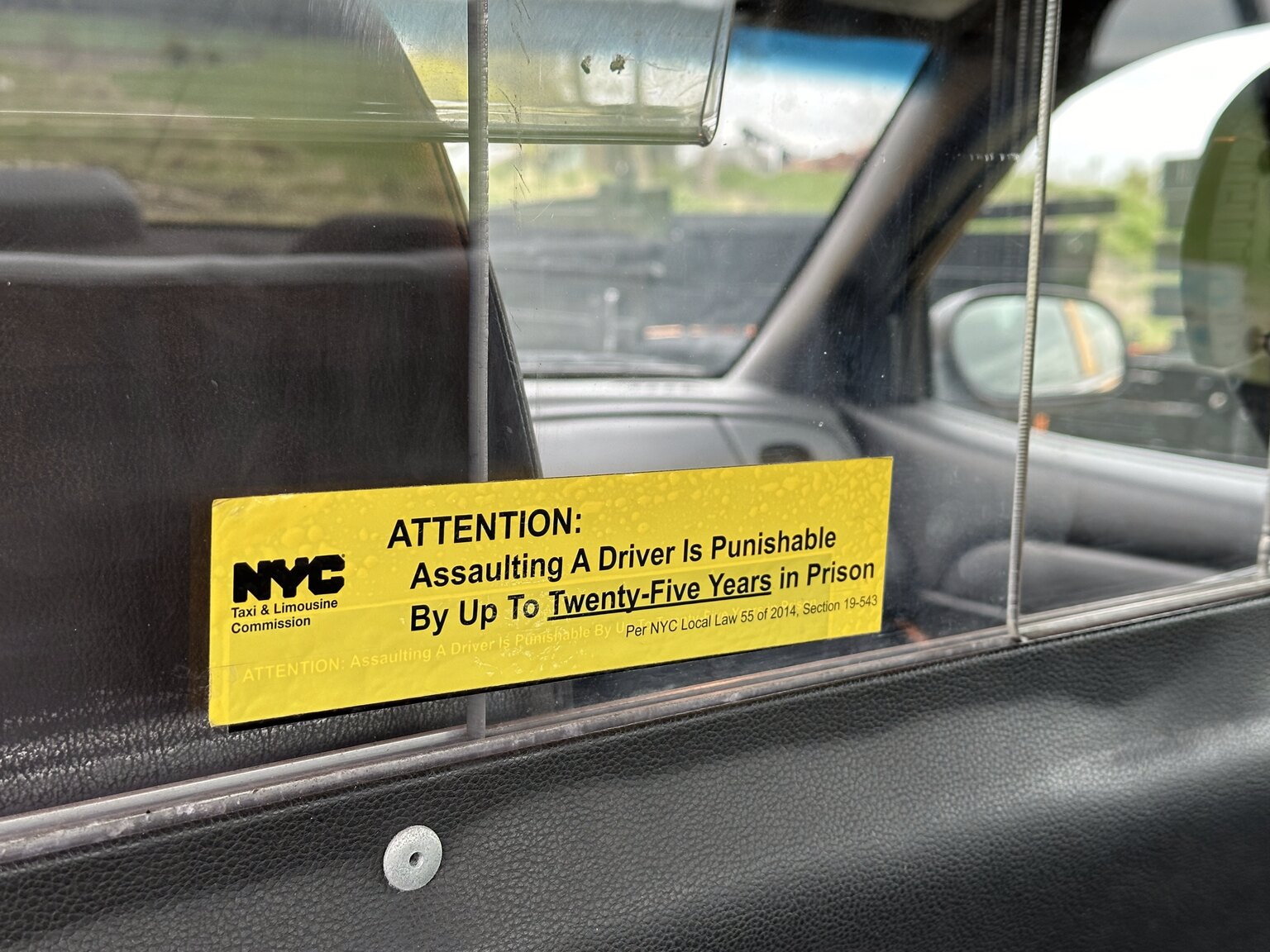 Innenraumfoto von 2011 Ford Crown Victoria New York Cab (28)