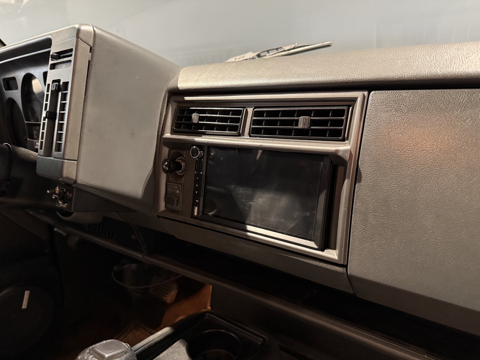 Interior image of 1992 GMC Typhoon 