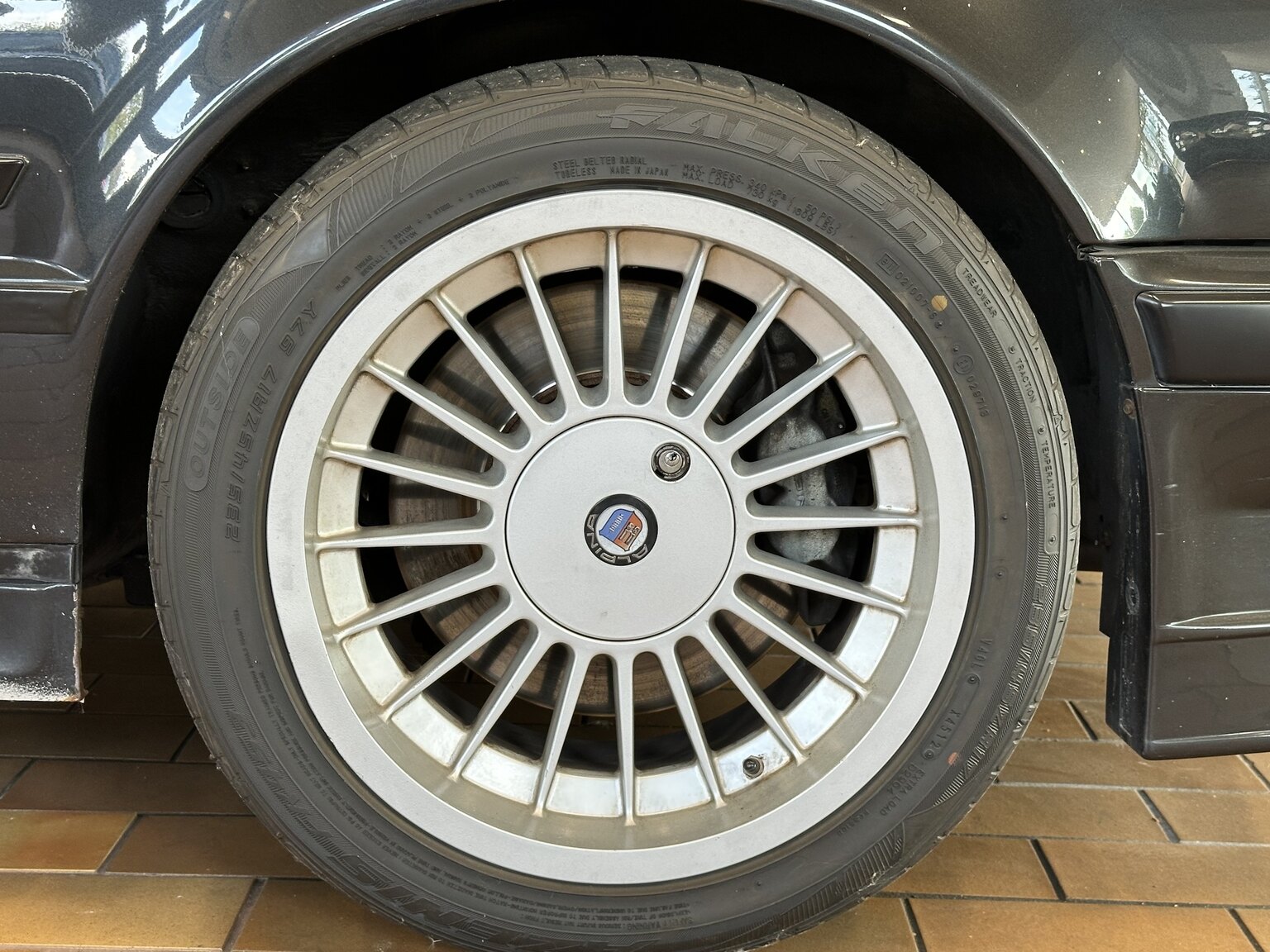 Exteriörbild på 1991 ALPINA BMW ALPINA B10 BI-TURBO